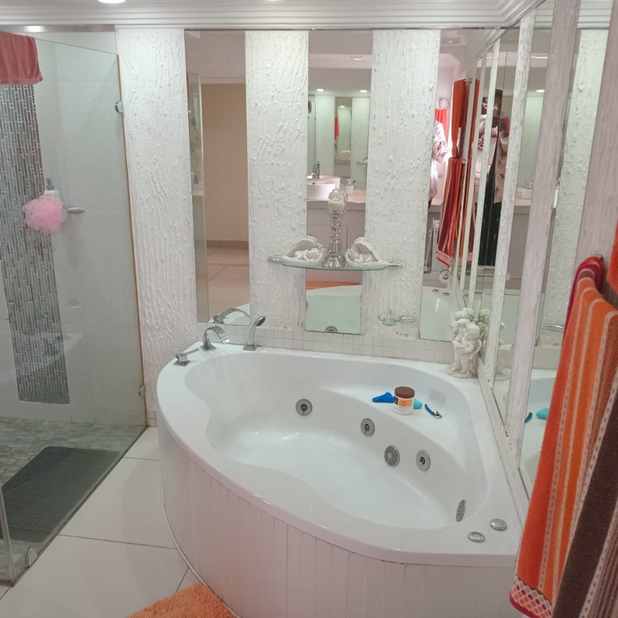 4 Bedroom Property for Sale in Dorchester Heights Eastern Cape